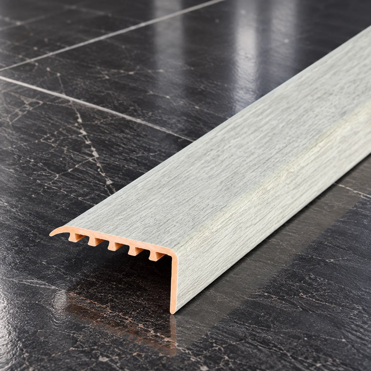 Laminate Edging for Stairs – 45x22mm Wood Effect uPVC Stair Nosing In Avero Oak Color