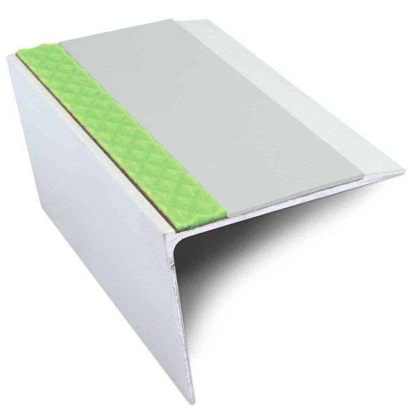 ASL26 67x55mm DDA Compliant Aluminium Non Slip Stair Nosing Edge Trim With Pvc Insert