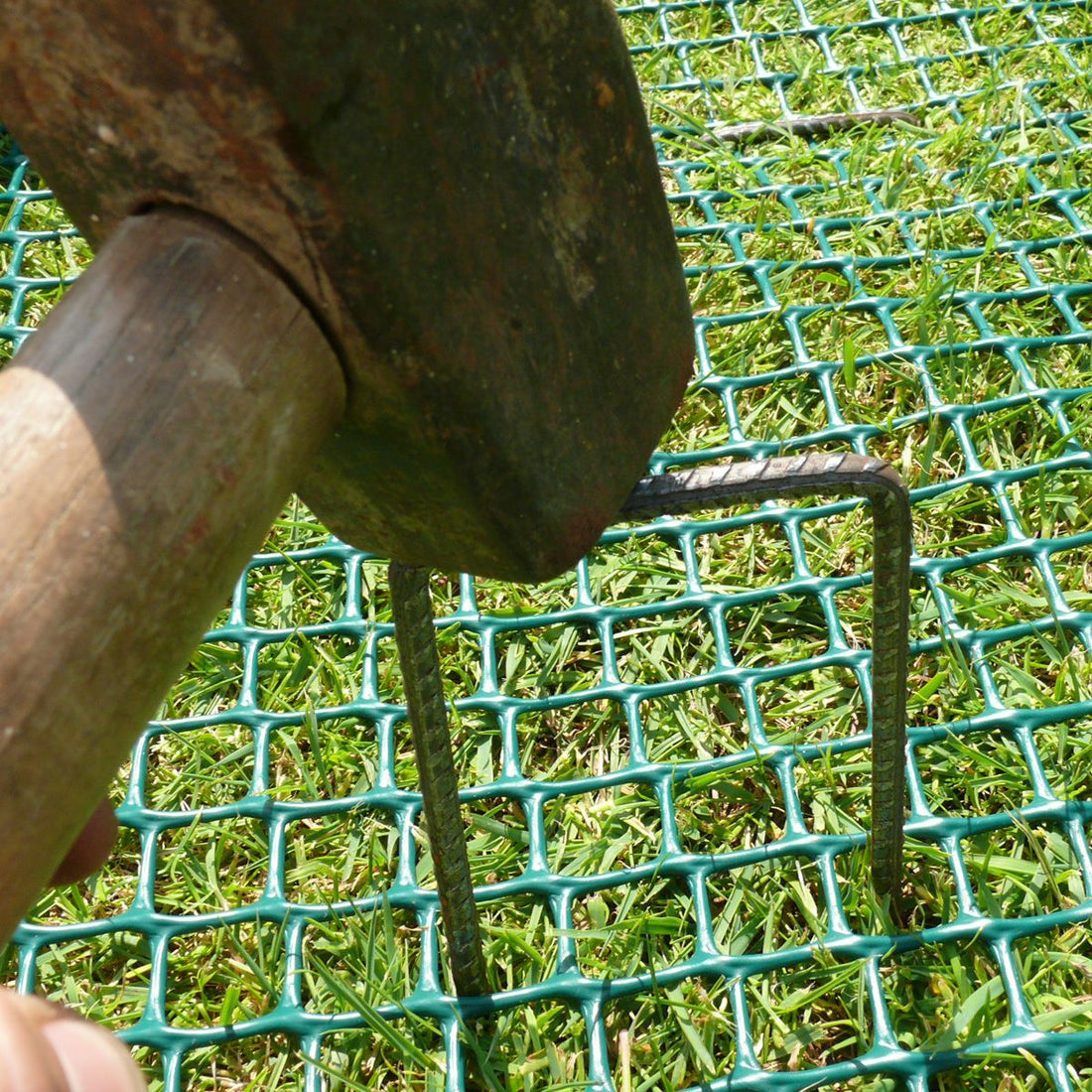 Installation Pin with hammer Turf Reinforcement Mesh